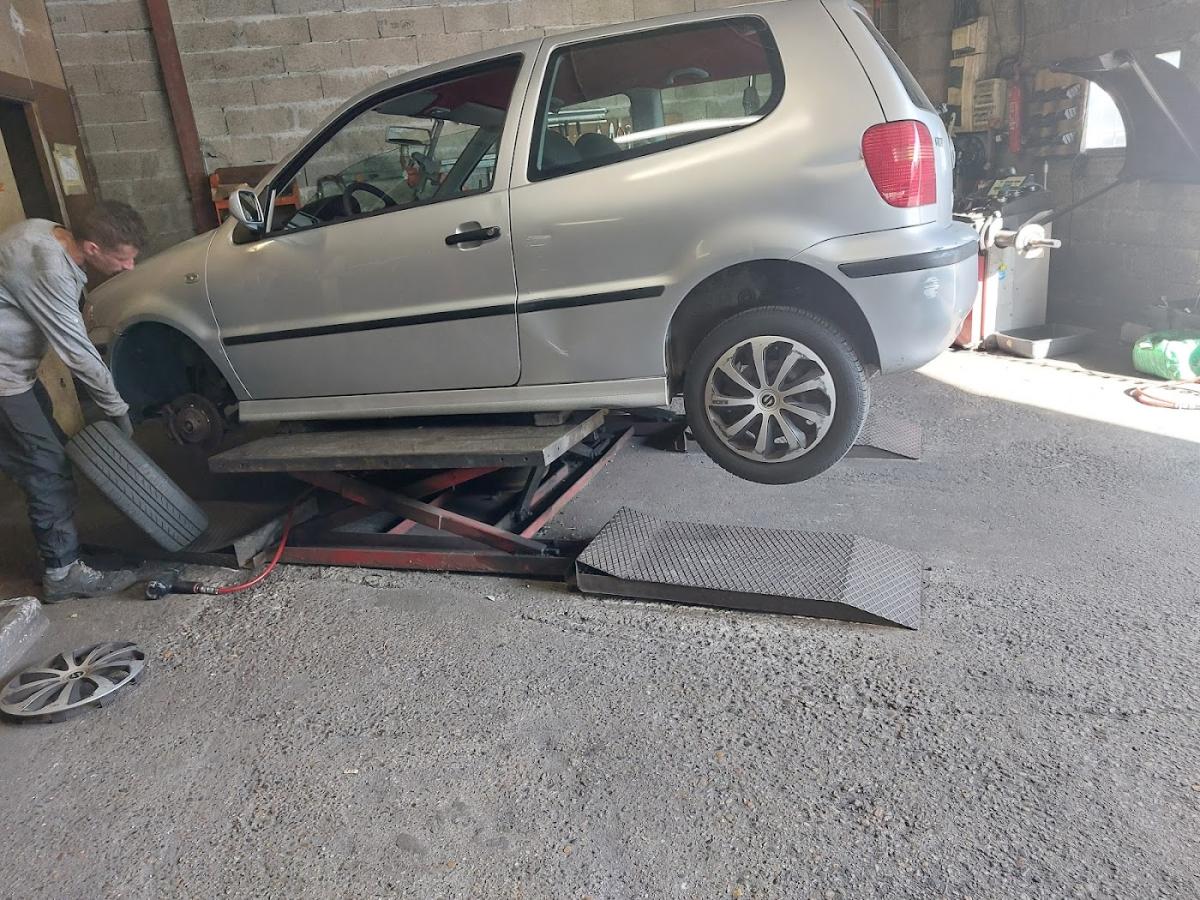 Amapola Ok'Az Pneus Services