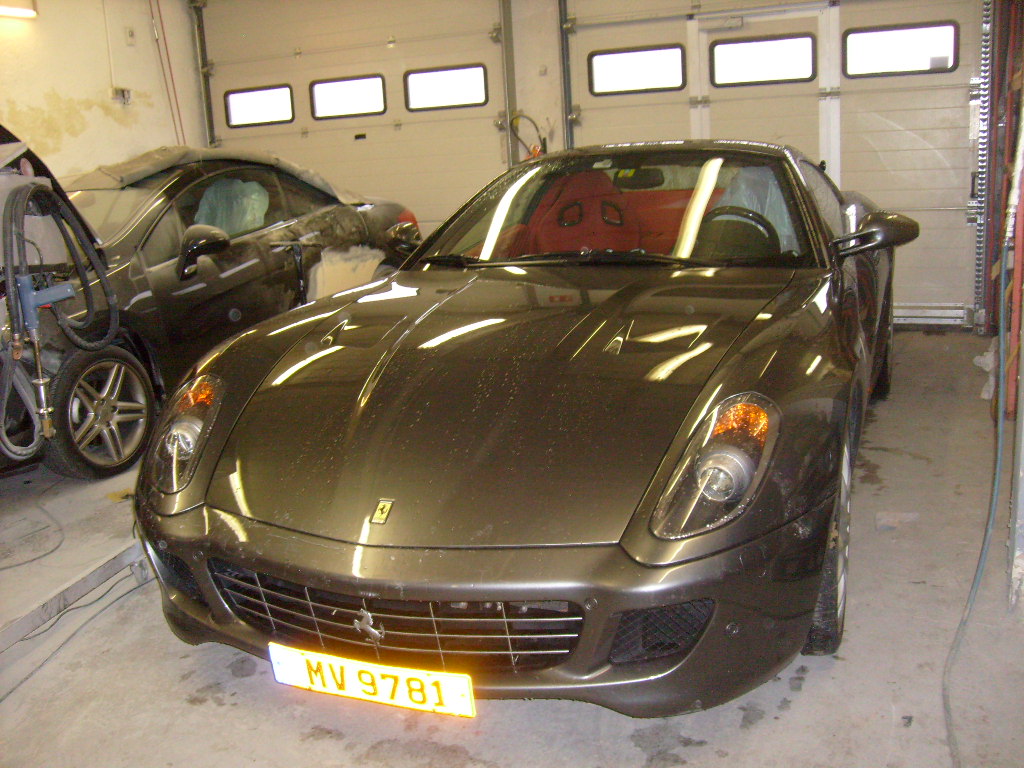 G.D.M CARROSSERIE PEINTURE - Garage à Saint-Privat-la-Montagne