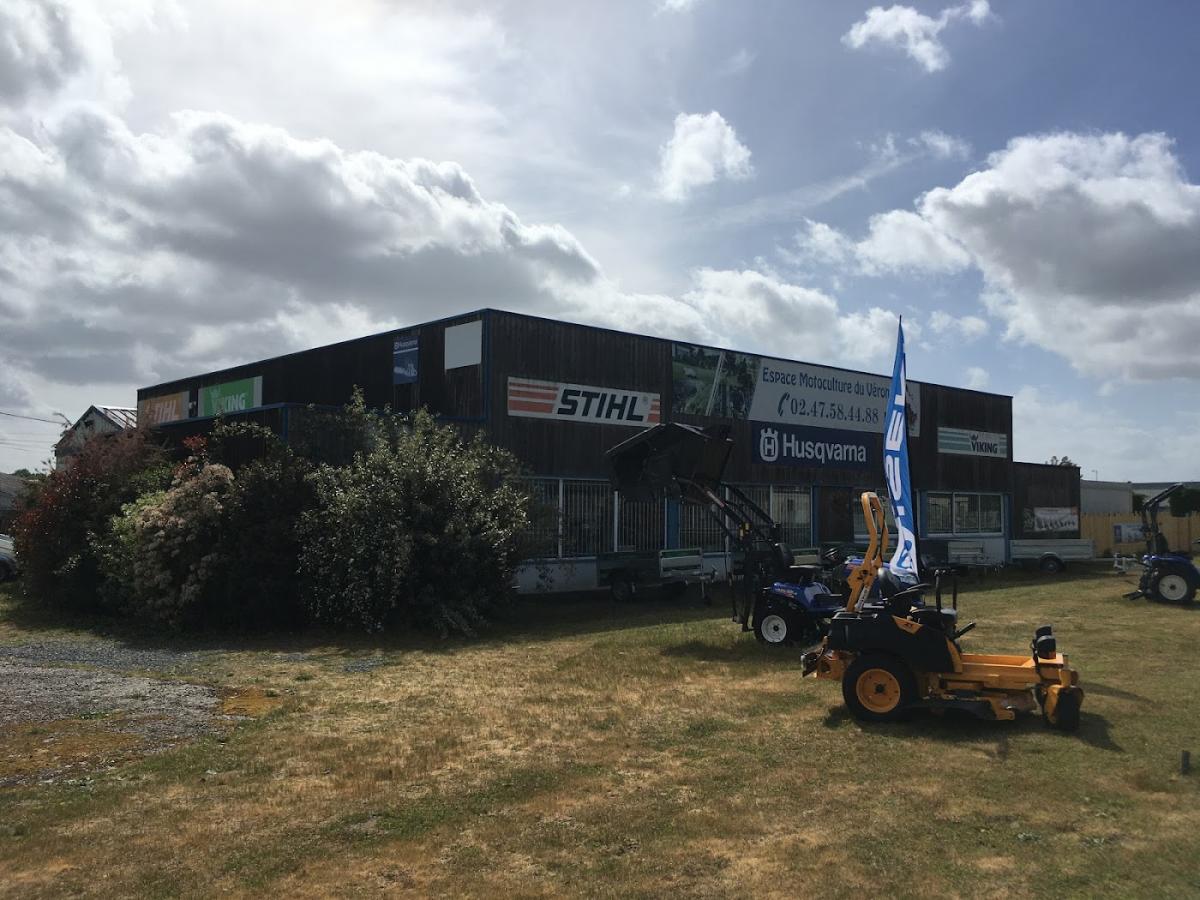 Espace Motoculture du Véron