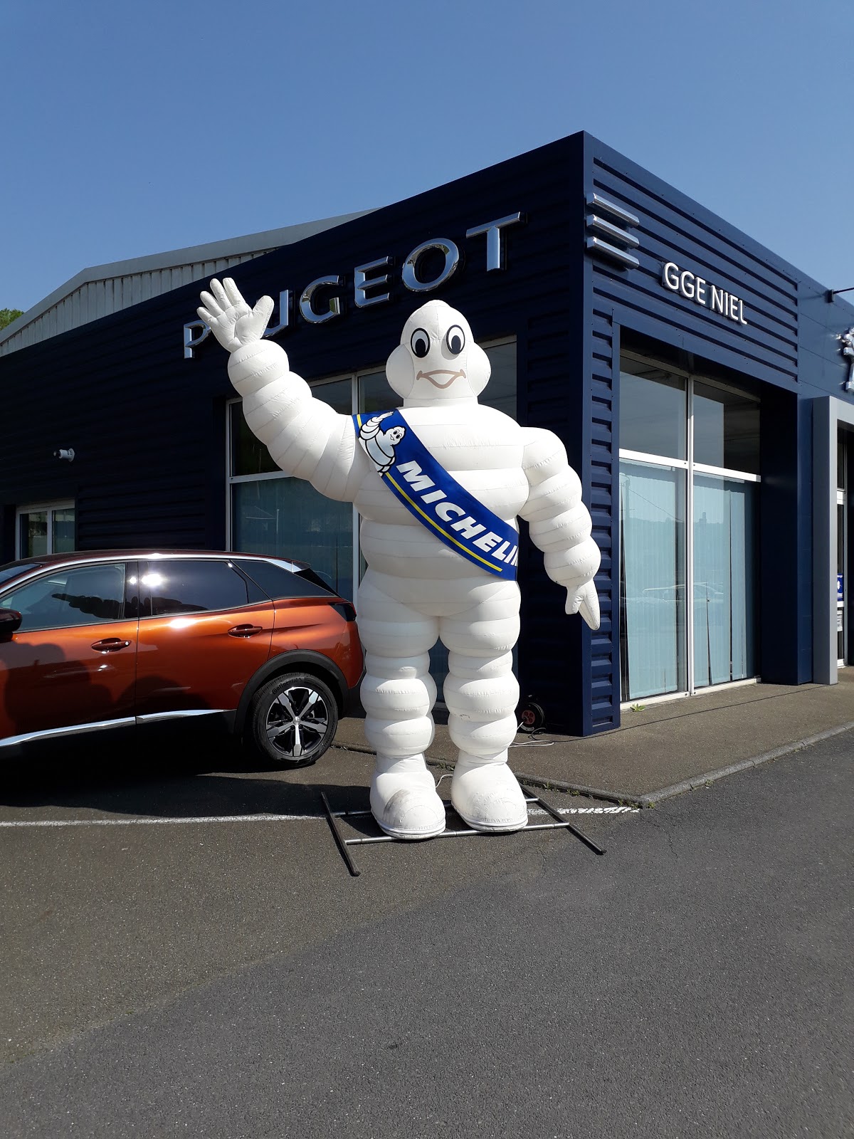 GARAGE NIEL FRANCIS - PEUGEOT