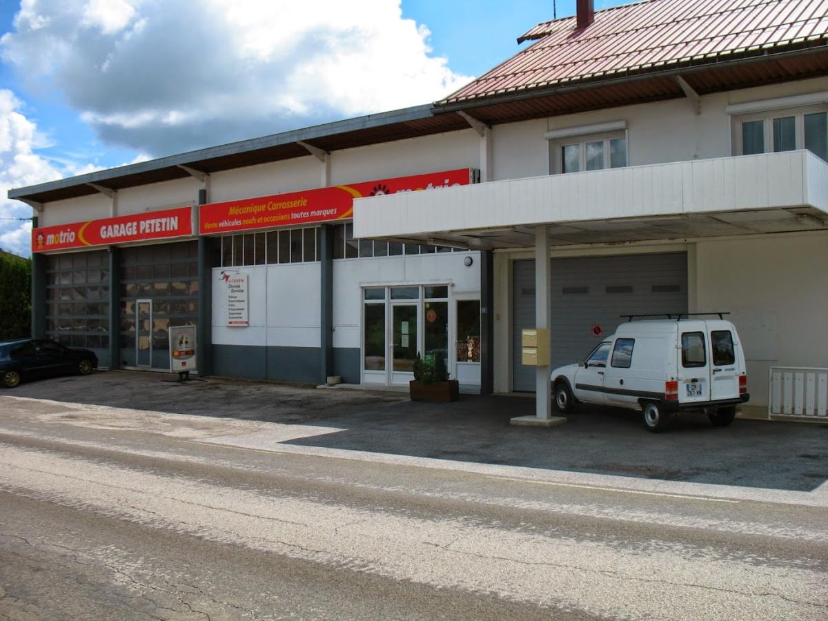 Renault - Sas Treffot Nozeroy