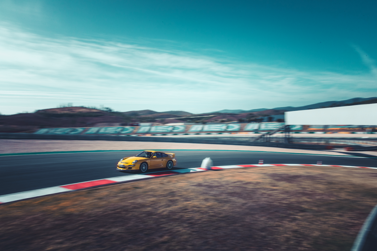 Circuit Toys Automobiles