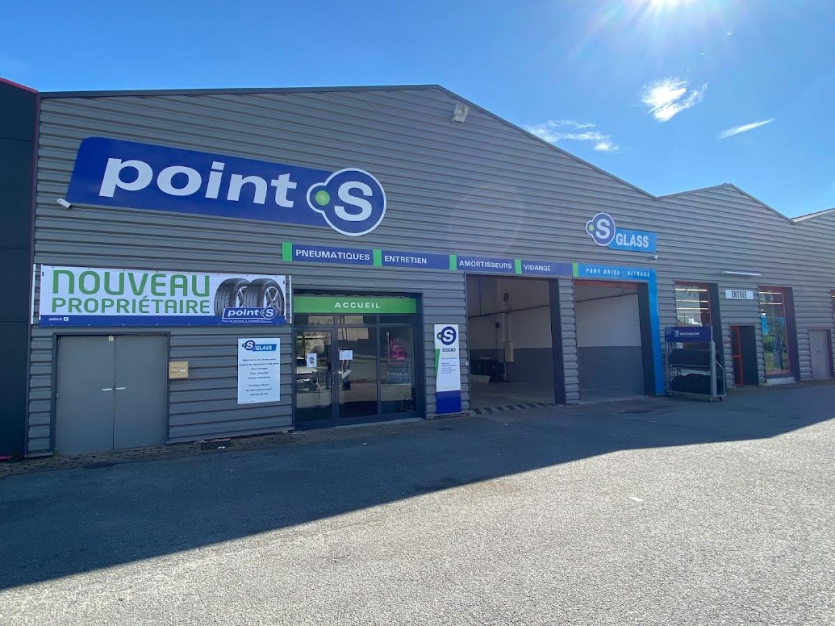 Point S - Coignières (THIMAX Atelier)