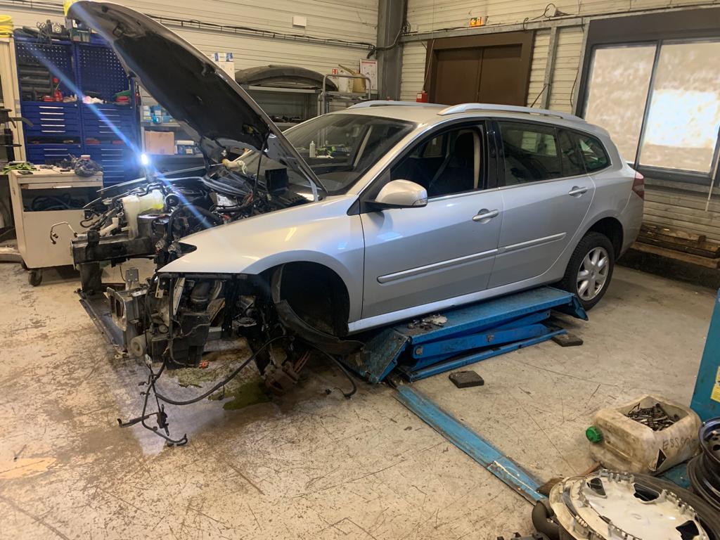 Centre VHU agréé ECO MERE - Enlèvements d’épaves, ventes de pièces détachées, Casse automobile