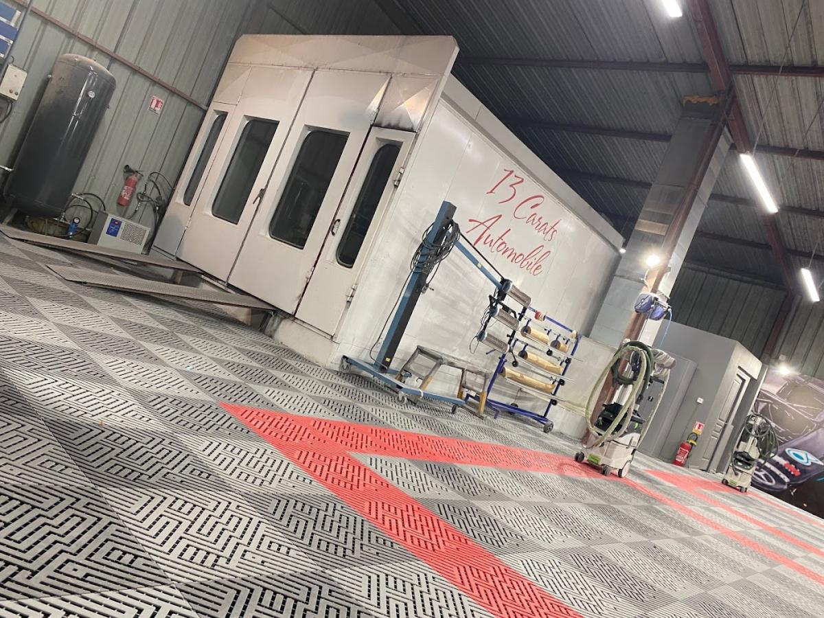 14 Carats automobile