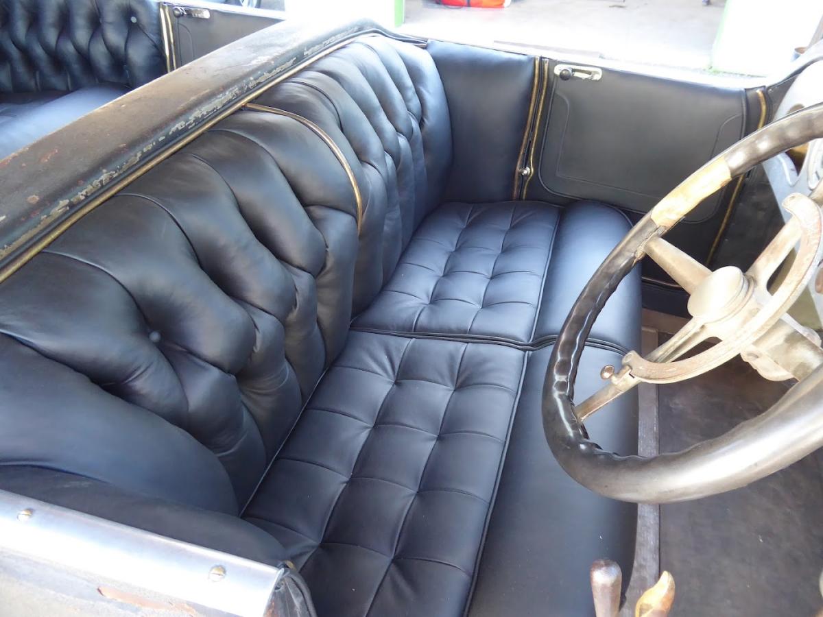 Main Alex Sellerie Garniture