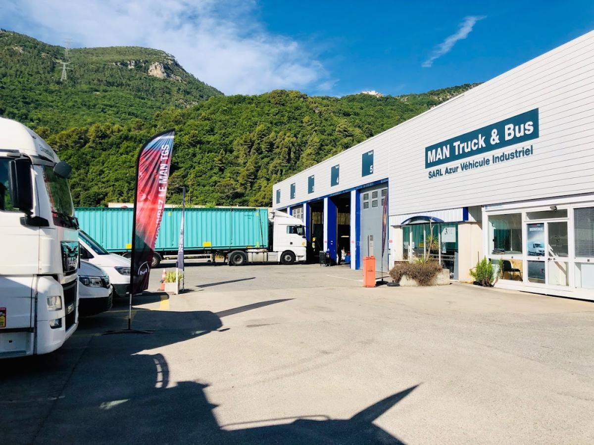 MAN - AZUR VI - Carros