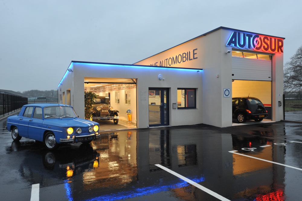 Autosur la montagne auto-moto