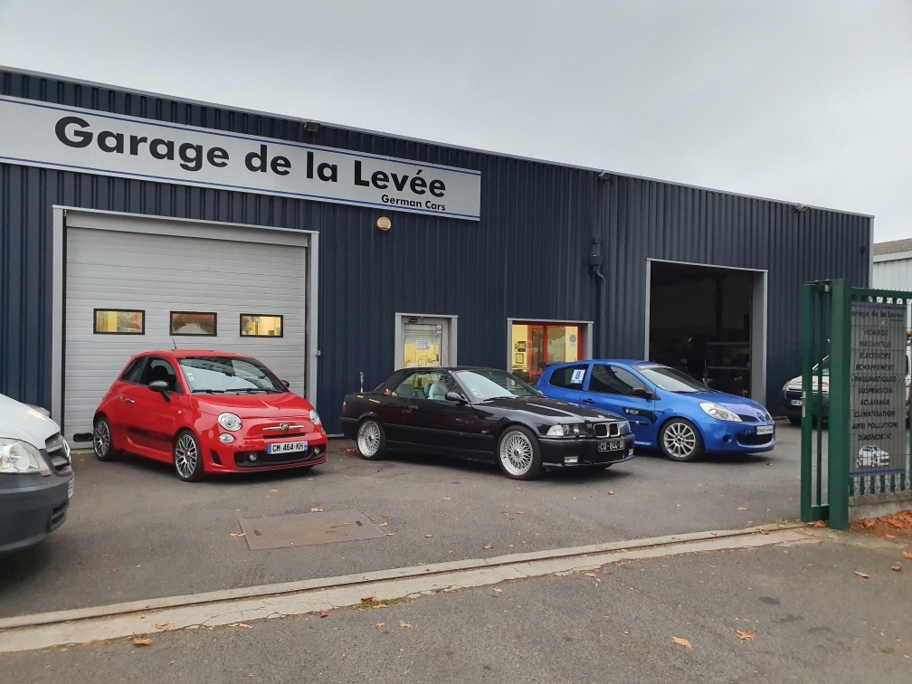 Garage de la Levee