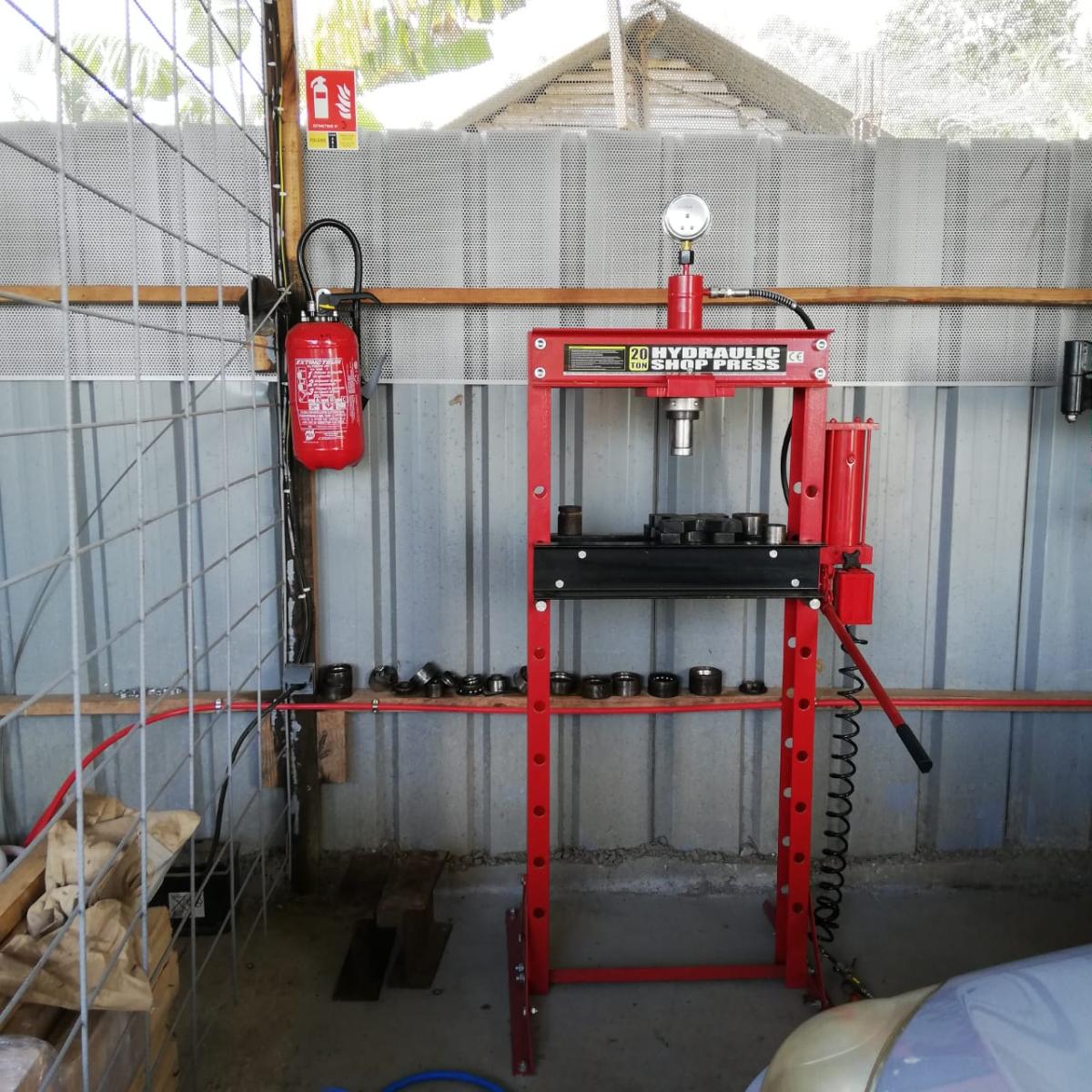 GARAGE AUTO PLUS