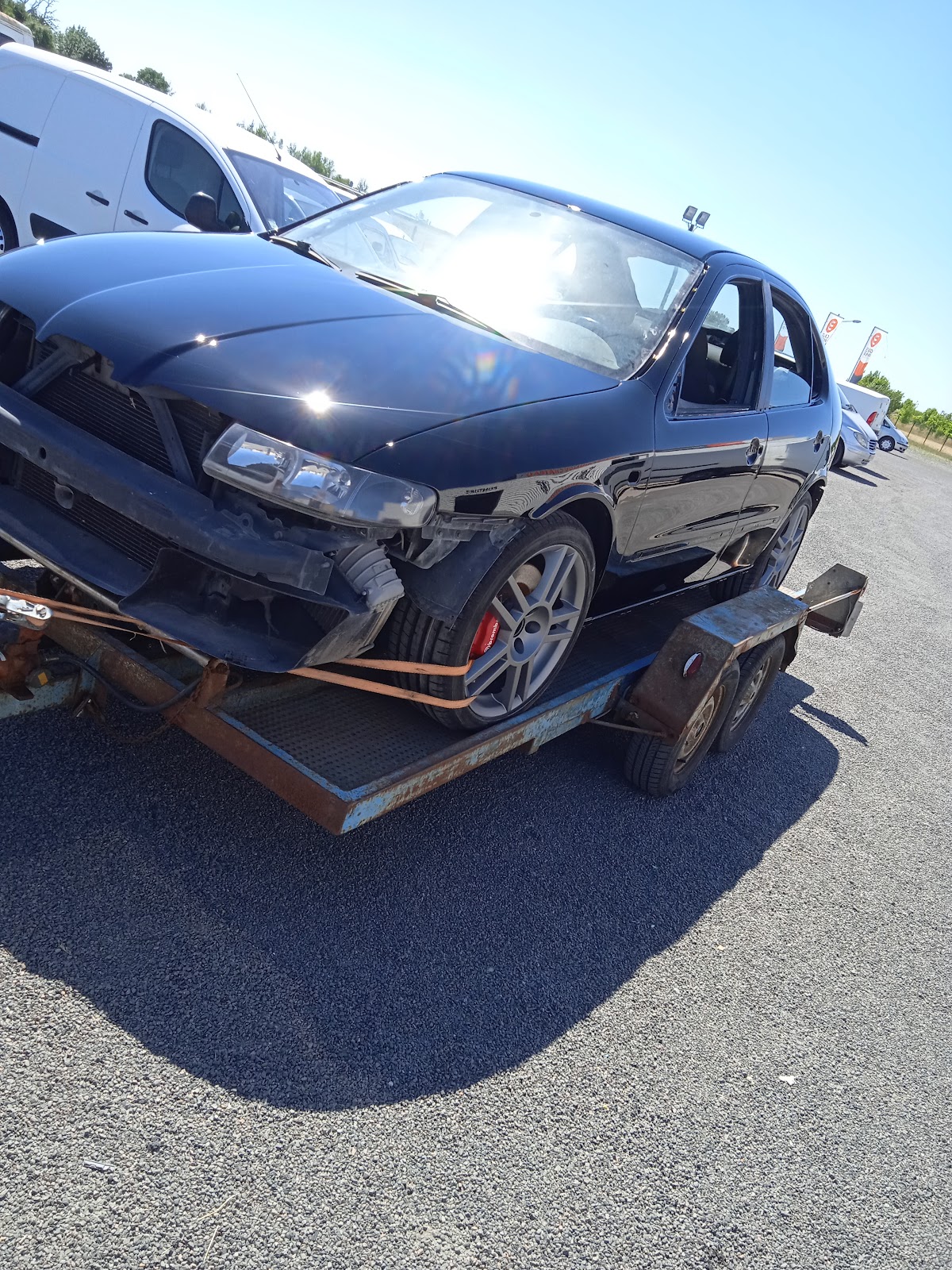 Garage Ambillou Château