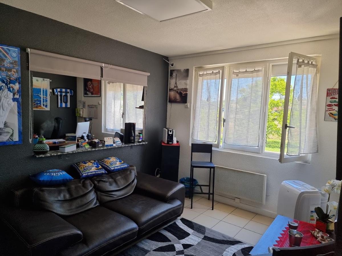 WORLD HAIL TEAM ( débosselage sans peinture)