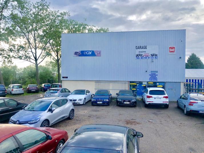 Garage ecar