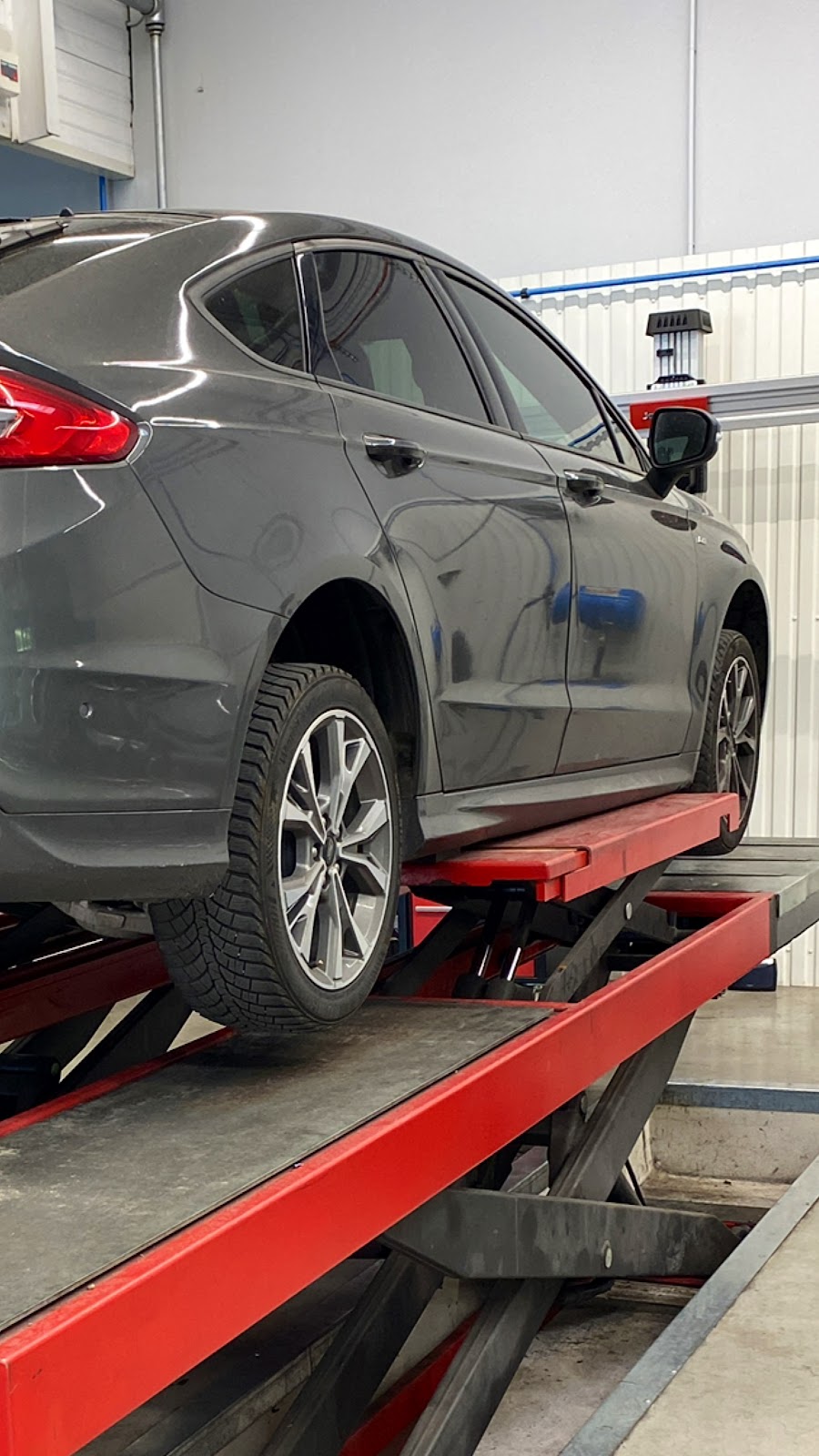 Chazal pierre Automobiles