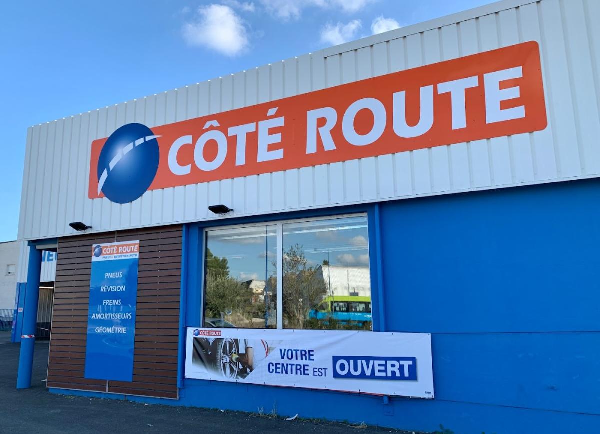 Côté Route Le Crès by First Stop