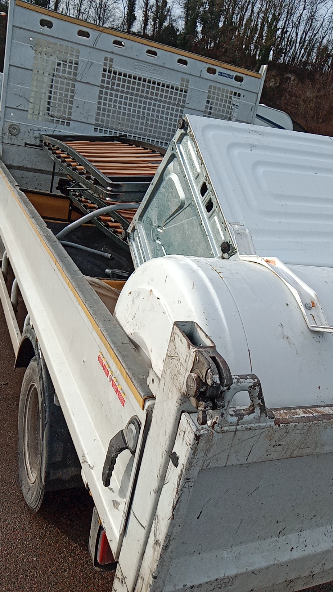 Elvis récupérateur de ferraille