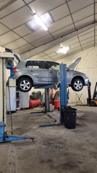 Garage Car-deal 0