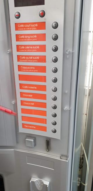 Garage Renault Trucks - Blois Véhicules Industriels 0