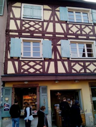 Garage Equivans, équipements équestres et vans pour chevaux 0