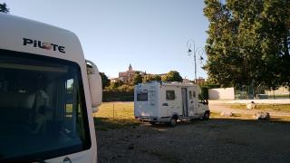 Garage Garage Sauvan 0