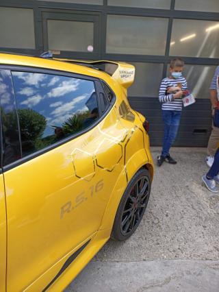 Garage Renault Le Roux - Concession - Specialiste Renault Sport / Alpine 0