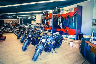 Garage Indian Motorcycle Toulouse CBO 2