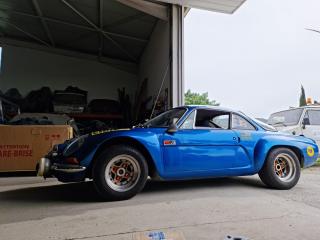 Garage Garage Jeanne Competition 0