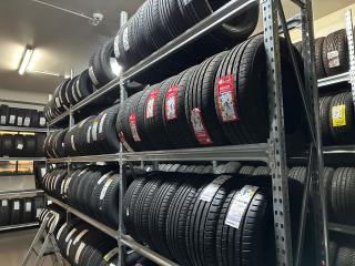 Garage MEGAPNEUS JD 1