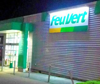 Garage Feu Vert MONTARGIS 2 GEANT 0