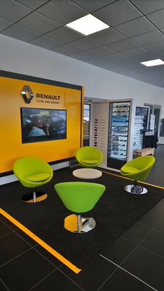 Garage RENAULT OYONNAX SORECA Automobiles SAS 0