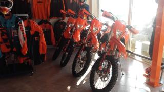Garage MEGA SERVICE KTM HUSQVARNA GASGAS 0