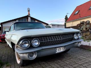 Garage Willys Survivor 0