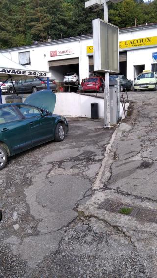 Garage Garage Lacoux 0