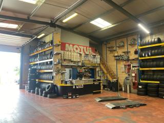 Garage Monopole du Pneu 0