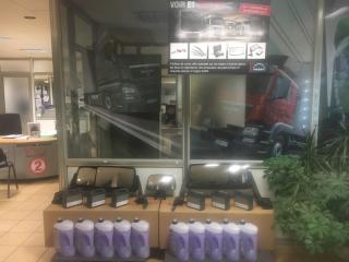 Garage Man Truck & Bus Center 0