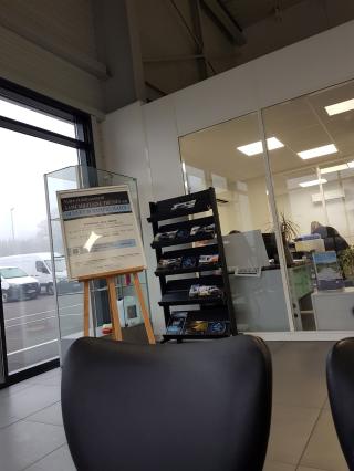 Garage Mercedes-Benz Camions et Utilitaires Tresses - ETOILE Pro 0