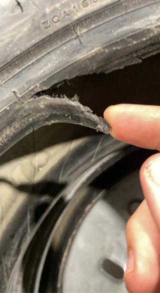 Garage Garage Pierre Pneus 0