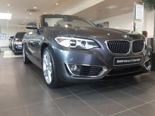 Garage BMW - BMW i. Angoulême L'Espace Bienvenue 0