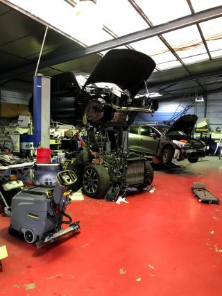 Garage Point S - Montereau-Fault-Yonne (Carrosserie du Confluent) 0