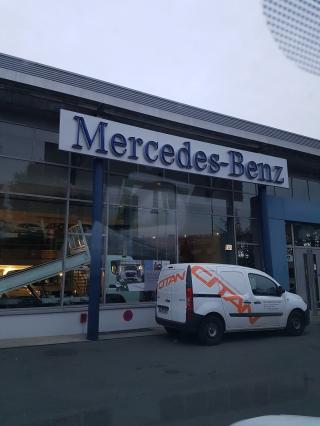 Garage Mercedes-Benz Saint-Denis - Véhicules Industriels 0