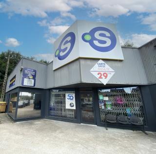 Garage Point S - Linas (Montlhery Linas Automobiles) 0