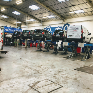 Garage Point S - Morangis (Morangis Automobiles) 0