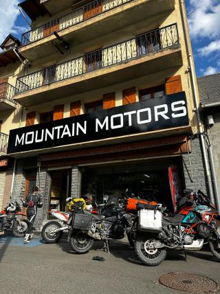 Garage Mountain Motors 0