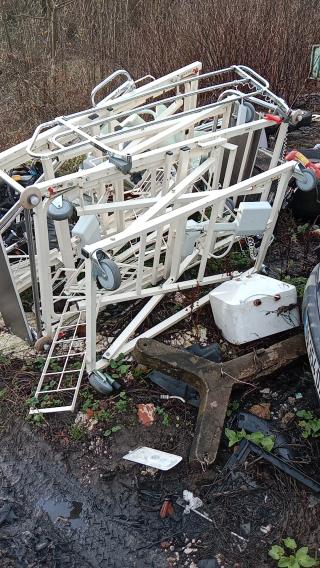 Garage Elvis récupérateur de ferraille 2