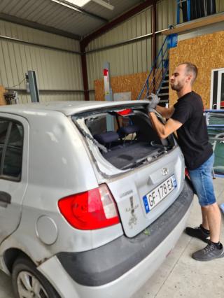 Garage JNS Pare-brise (JNS / France Glass) 1