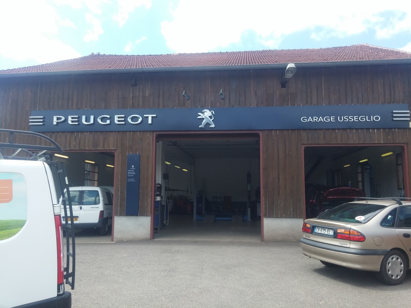 PEUGEOT - GARAGE USSEGLIO